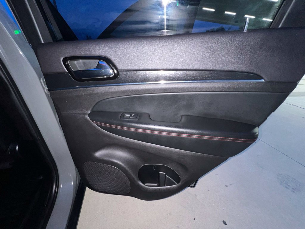 Used 2020 Jeep Grand Cherokee Trailhawk AWD/4WD image 23