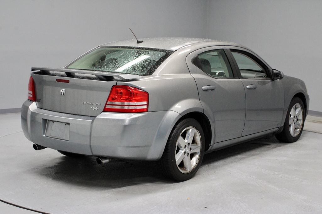 Used 2009 Dodge Avenger R/T FWD image 10