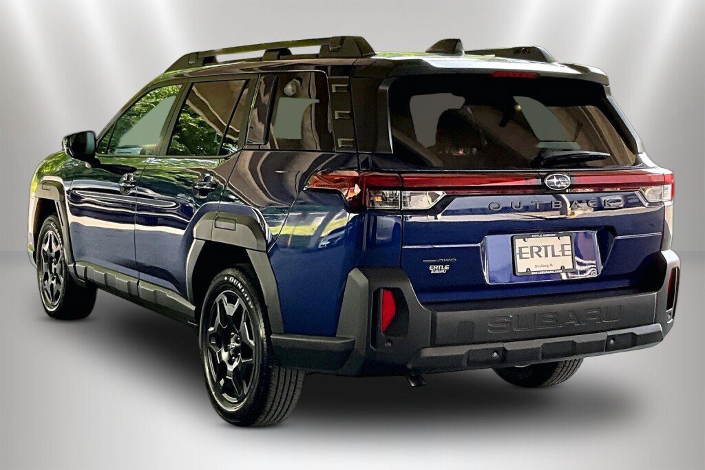 New 2026 Subaru Outback Limited AWD/4WD image 3