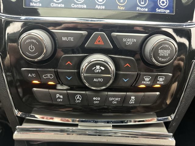 Used 2021 Jeep Grand Cherokee Limited AWD/4WD image 19