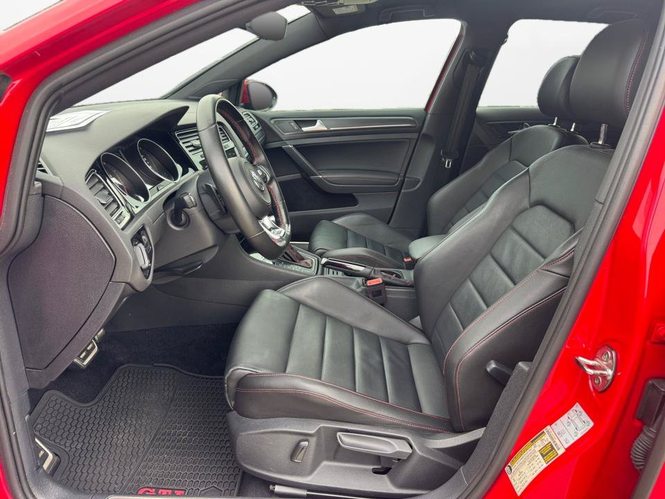 Used 2020 Volkswagen GTI SE FWD image 10
