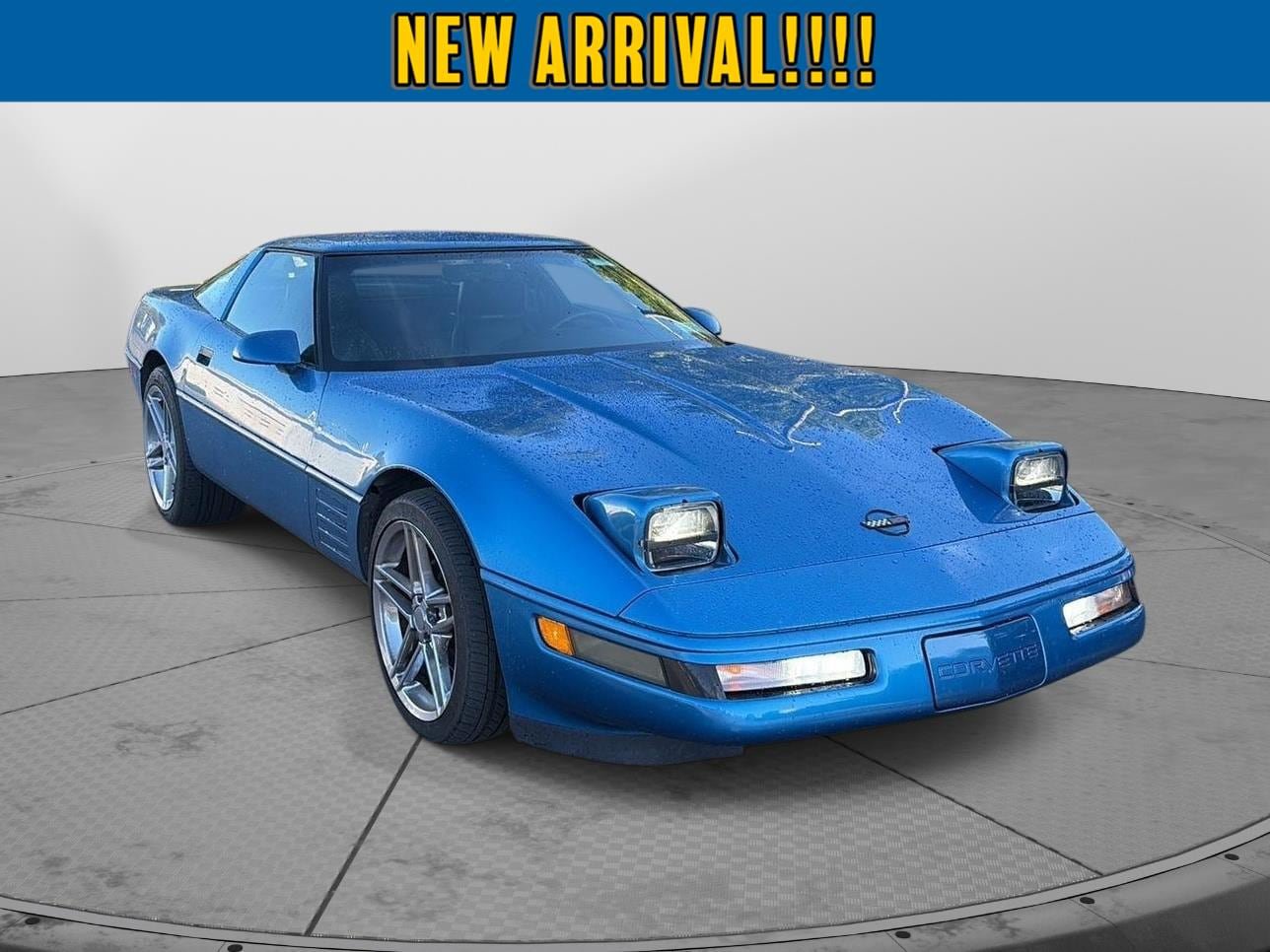 Used 1992 Chevrolet Corvette Coupe RWD image 1