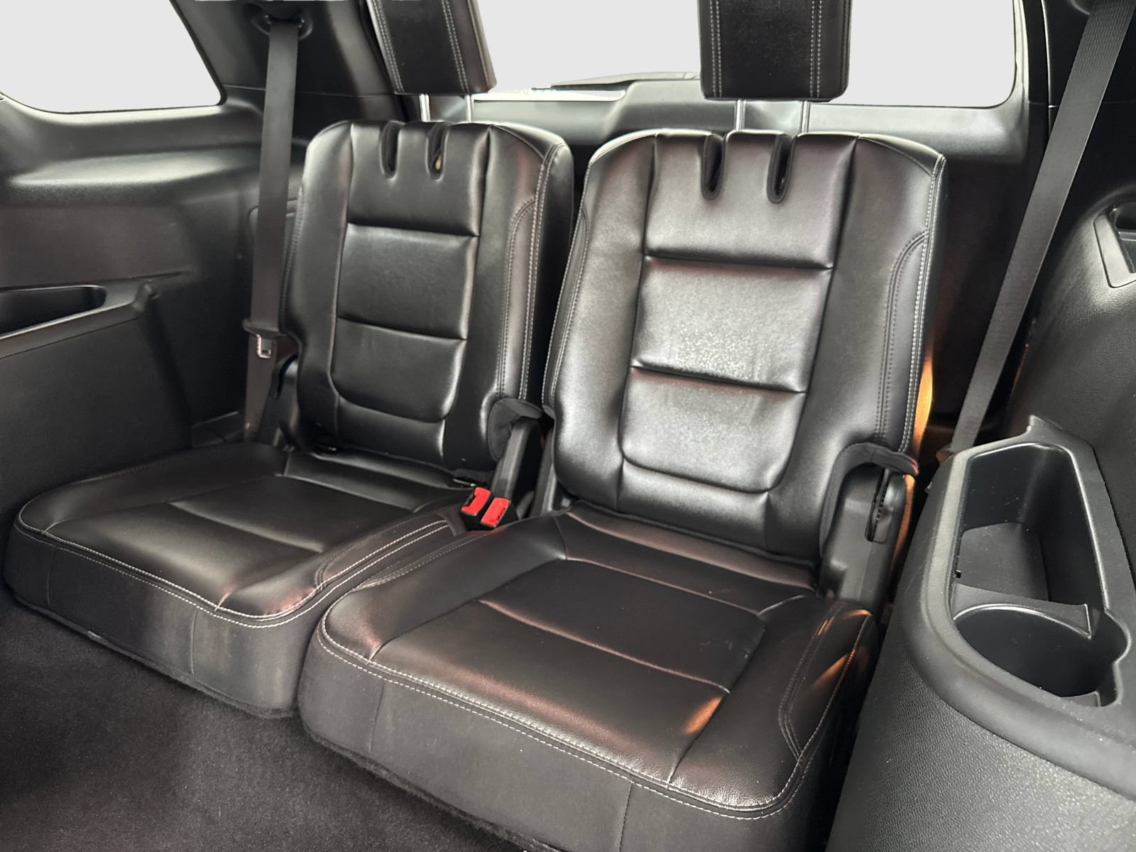 Used 2018 Ford Explorer Limited w/ Ford Safe & Smart Package FWD image 43