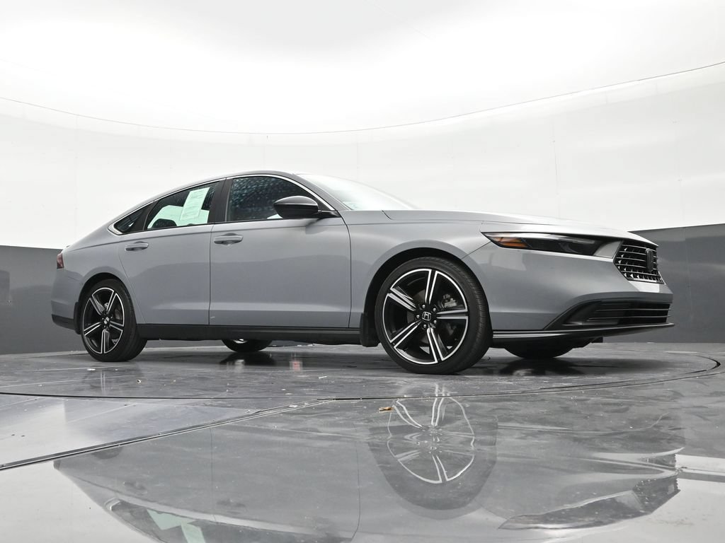 Used 2025 Honda Accord Sport image 27