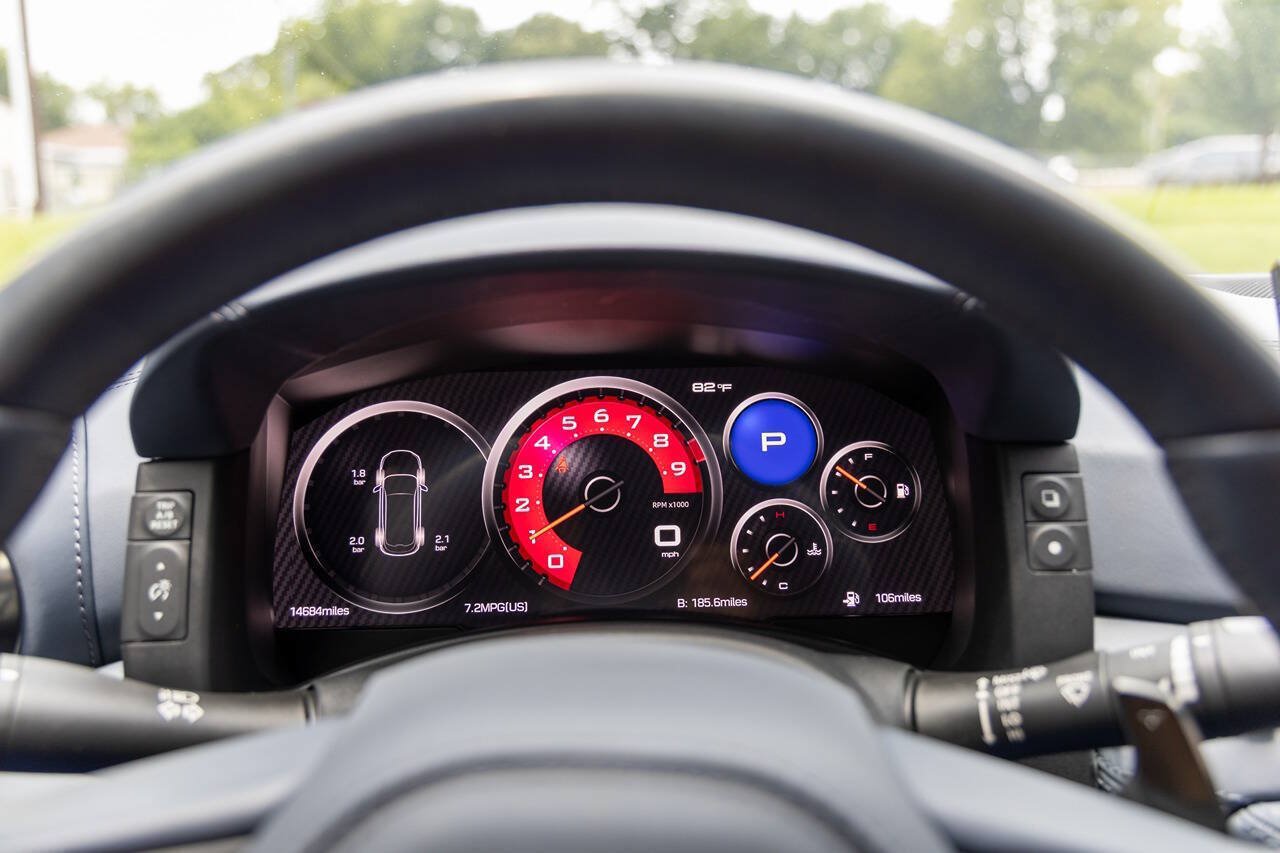 Used 2020 Nissan GT-R Premium AWD/4WD image 6