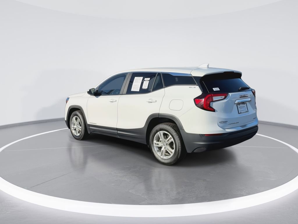Used 2022 GMC Terrain SLE image 6