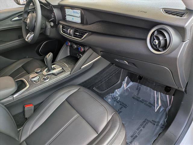 Used 2020 Alfa Romeo Stelvio w/ Nero Edizione RWD image 21