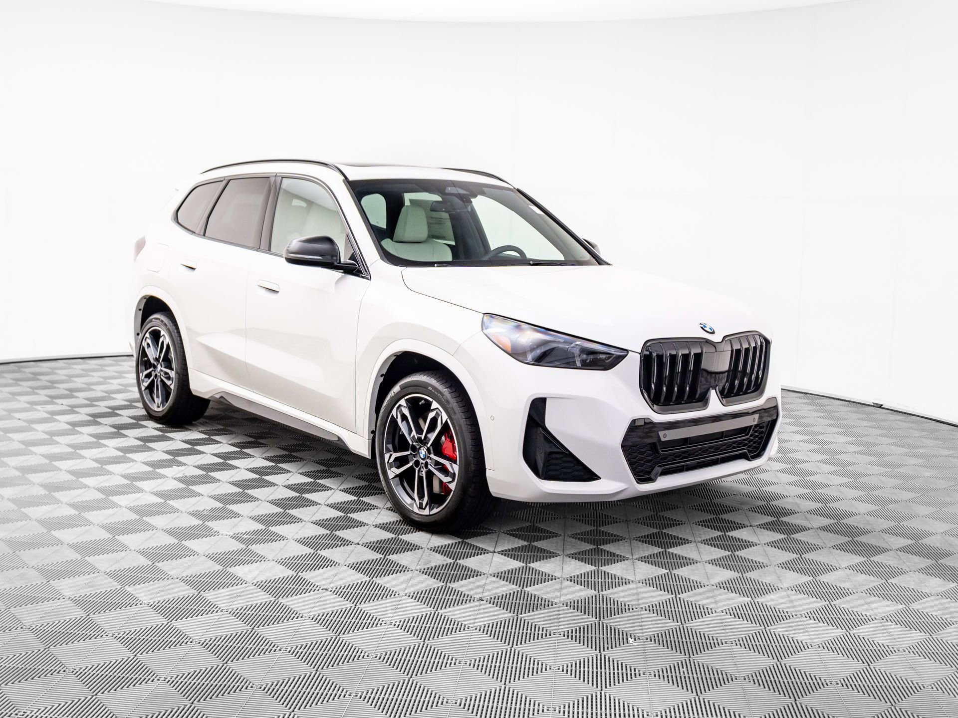 Certified 2026 BMW X1 xDrive28i image 8