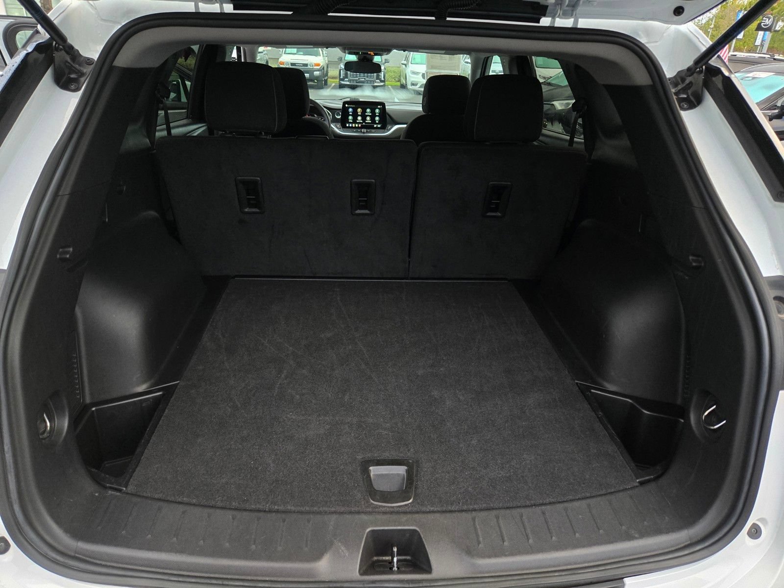 Used 2025 Chevrolet Blazer LT AWD/4WD image 23