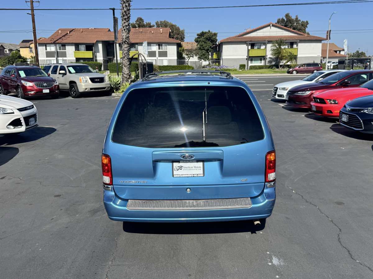 Used 2003 Ford Windstar SE FWD image 4