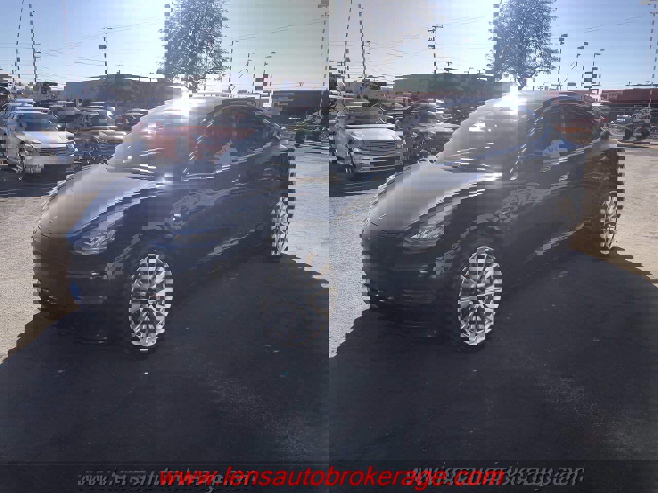 Used 2018 Tesla Model 3 Mid Range image 4