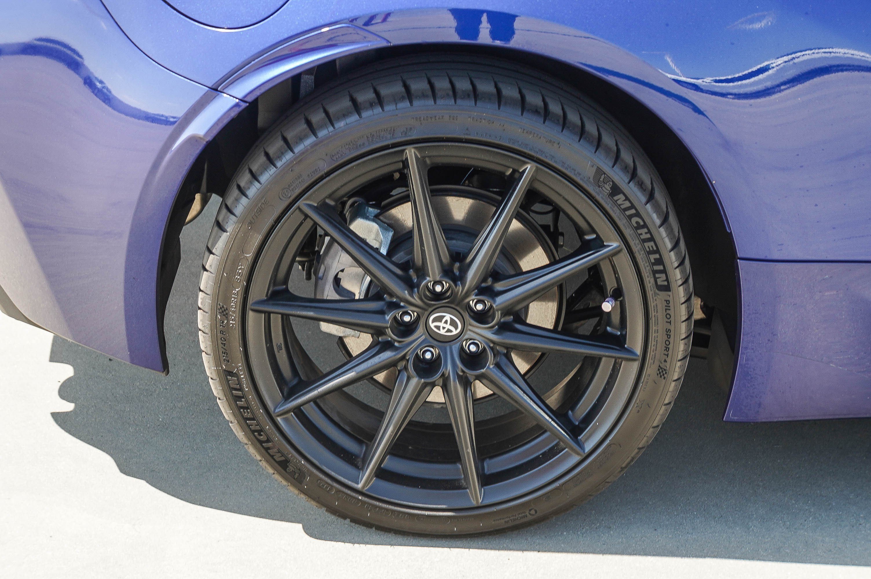 Used 2024 Toyota GR86 Premium RWD image 12
