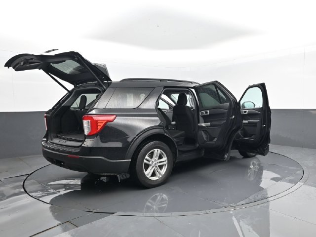 Used 2021 Ford Explorer XLT w/ Class III Trailer Tow Package AWD/4WD image 31
