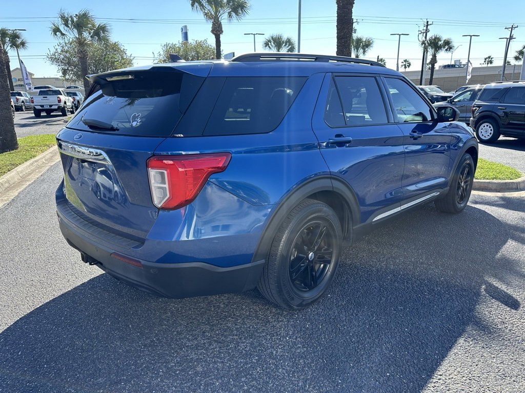 Used 2022 Ford Explorer XLT w/ Class IV Trailer Tow Package image 6