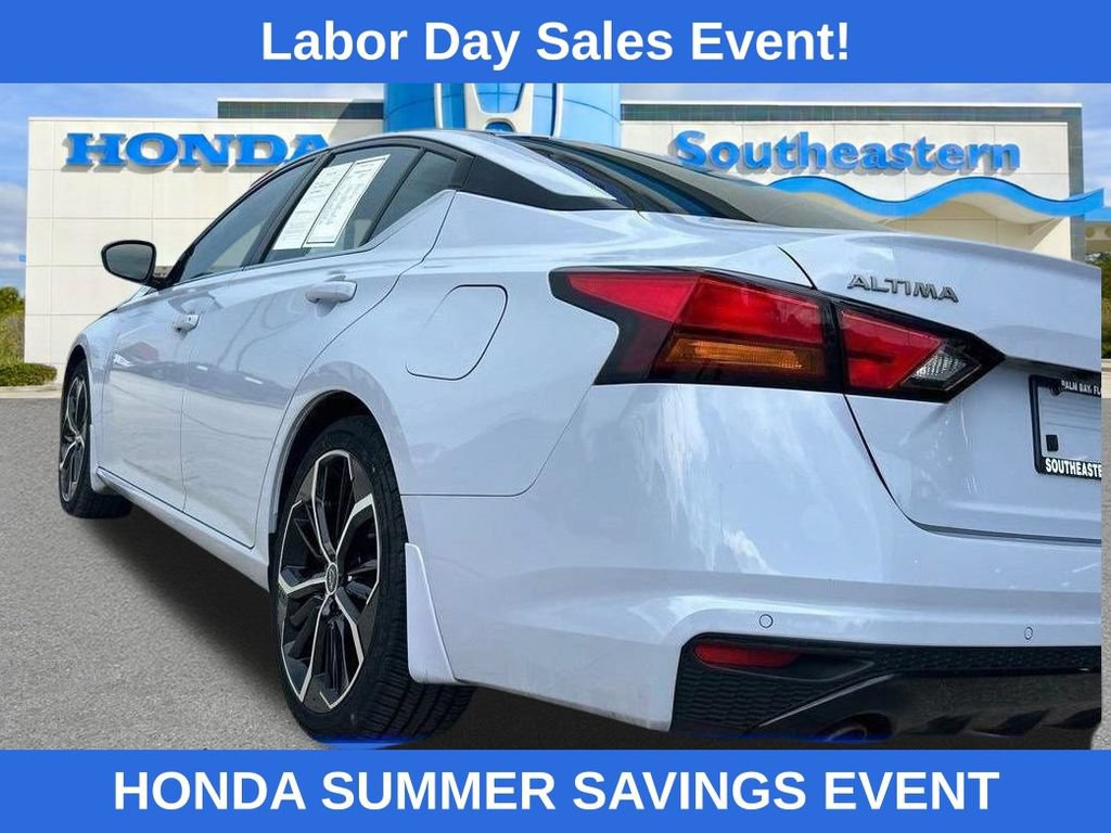 Used 2024 Nissan Altima 2.5 SR w/ SR Premium Package FWD image 6