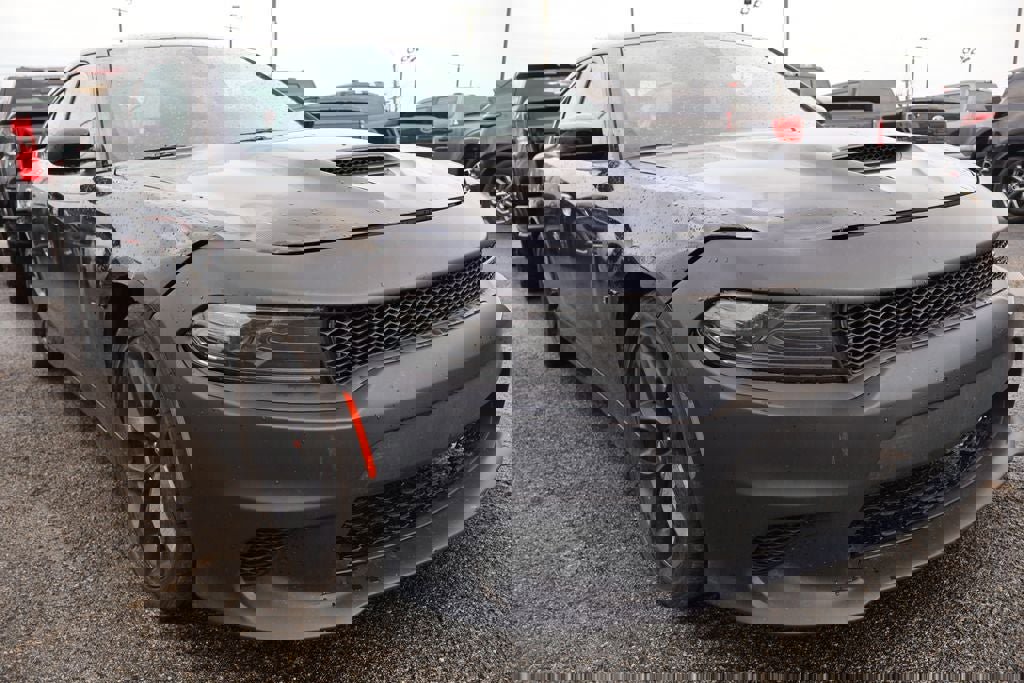 Used 2023 Dodge Charger R/T w/ Blacktop Package image 2