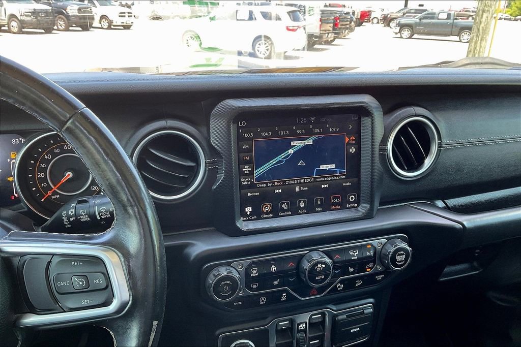 Used 2019 Jeep Wrangler Unlimited Sahara w/ Dual Top Group AWD/4WD image 6