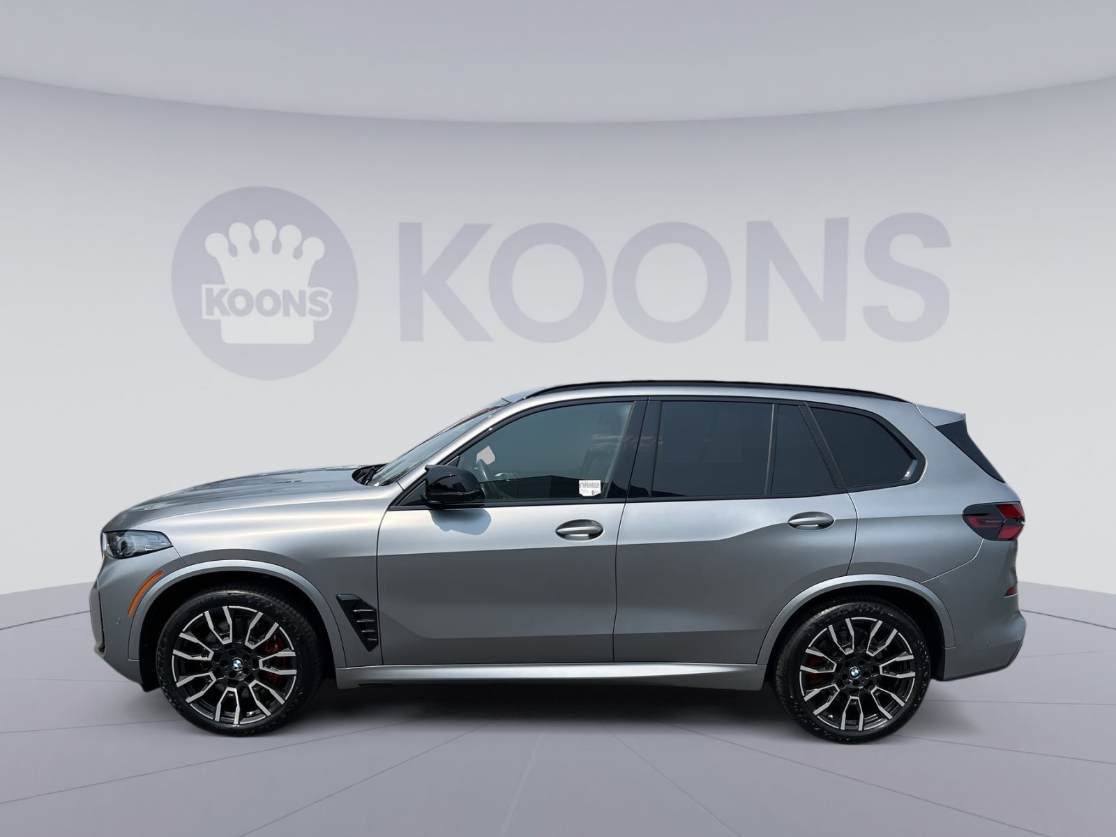 Used 2025 BMW X5 M60i w/ Executive Package AWD/4WD image 2
