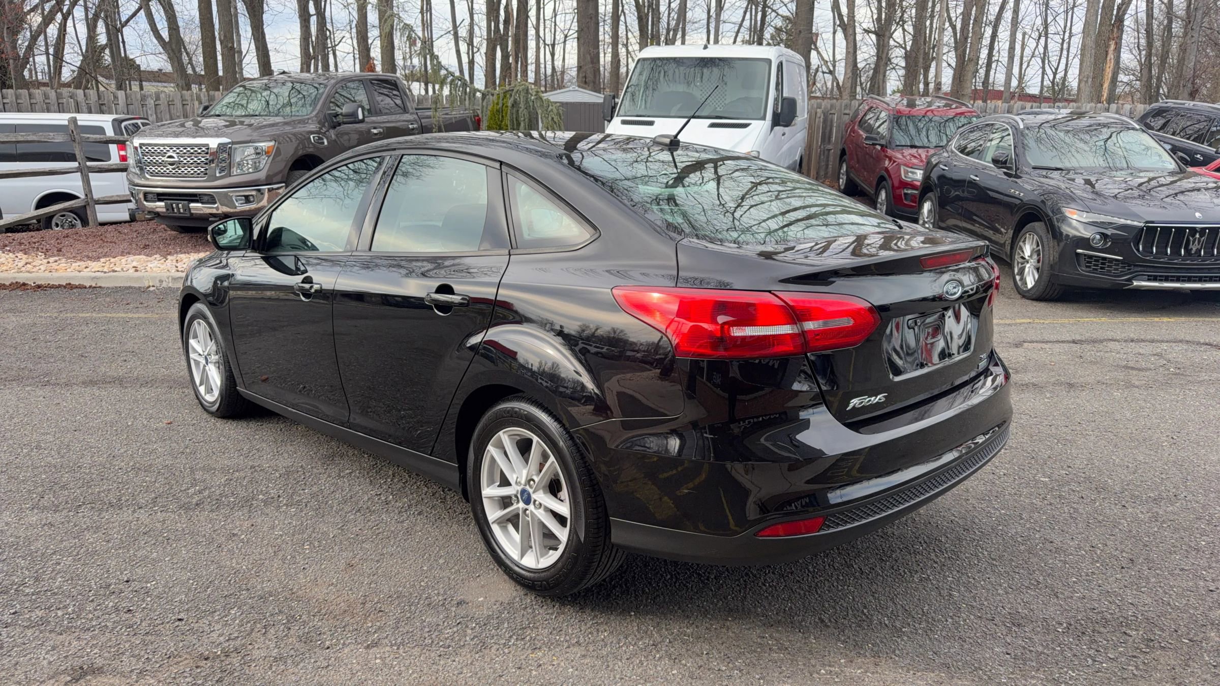 Used 2017 Ford Focus SE image 7