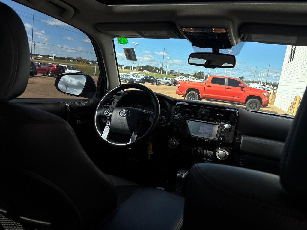 Used 2018 Toyota 4Runner TRD Off-Road Premium image 27