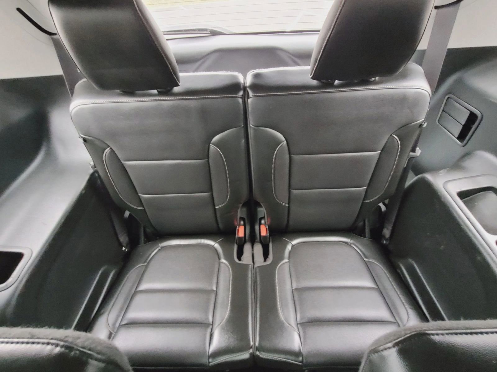 Used 2019 GMC Acadia SLT w/ LPO, Floor Liner Package image 15