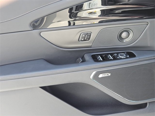 Certified 2024 Lincoln Nautilus Premier w/ Equipment Group 102A image 23