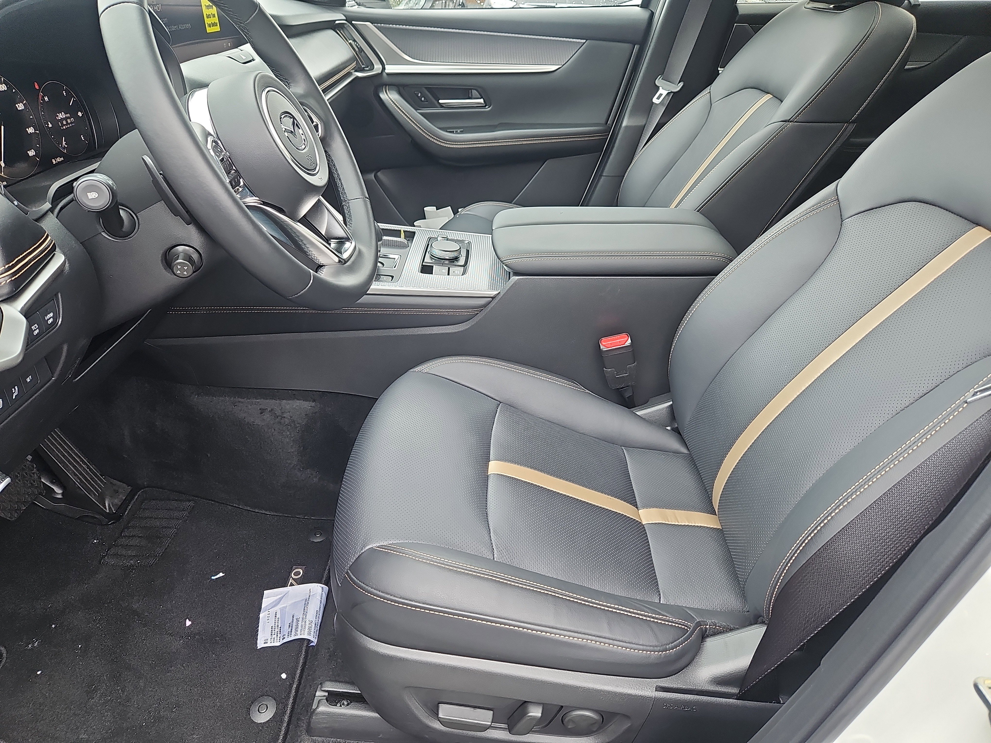 Certified 2025 MAZDA CX-70 3.3 Turbo S w/ Premium Package image 35