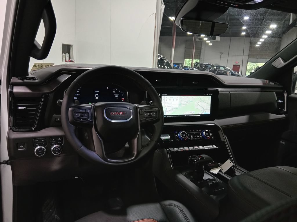 Used 2024 GMC Sierra 1500 AT4 w/ Technology Package AWD/4WD image 15