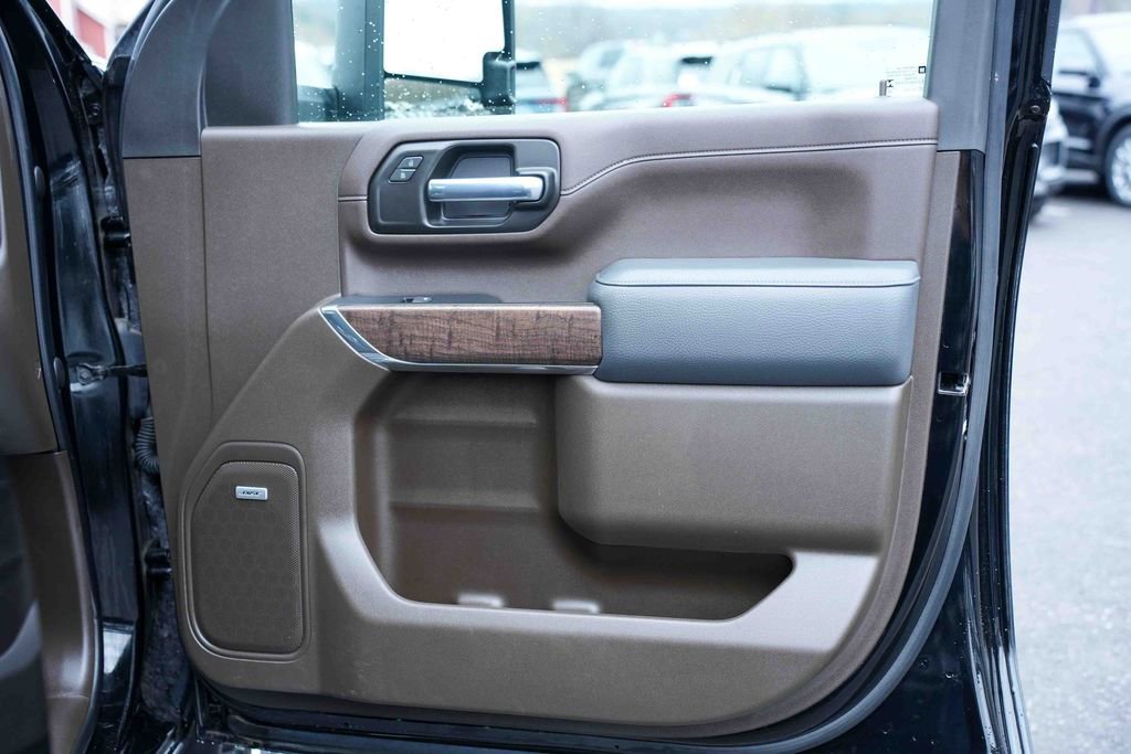 Used 2023 GMC Sierra 2500 Denali image 17