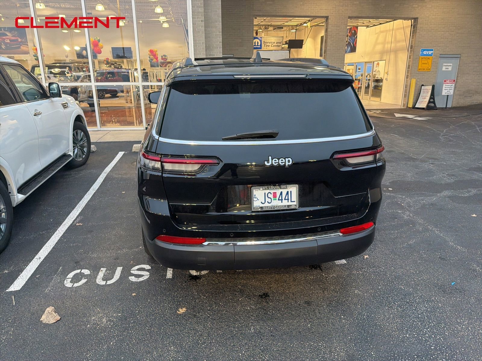 Used 2021 Jeep Grand Cherokee L Limited w/ Trailer Tow Package image 3