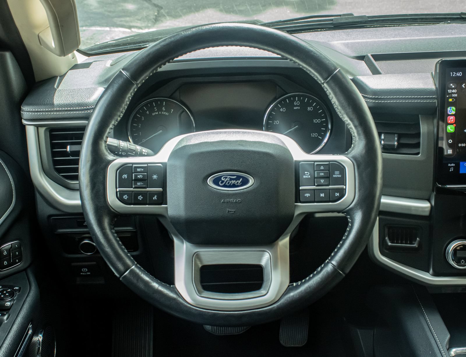 Used 2023 Ford Expedition XLT AWD/4WD image 17