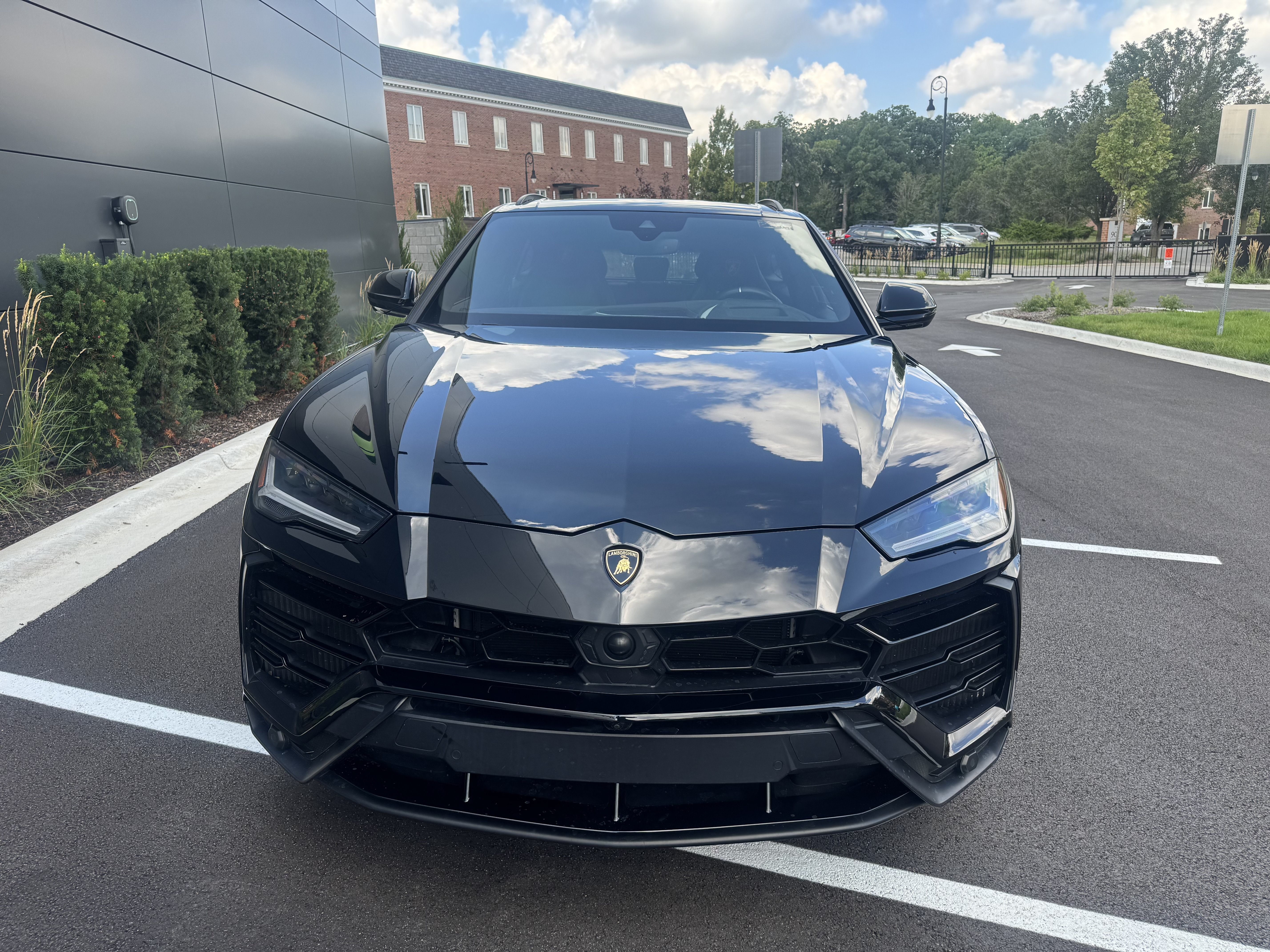 Used 2020 Lamborghini Urus AWD/4WD image 7