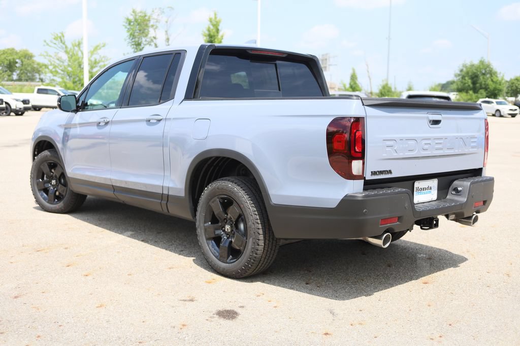 New 2026 Honda Ridgeline Black Edition image 4