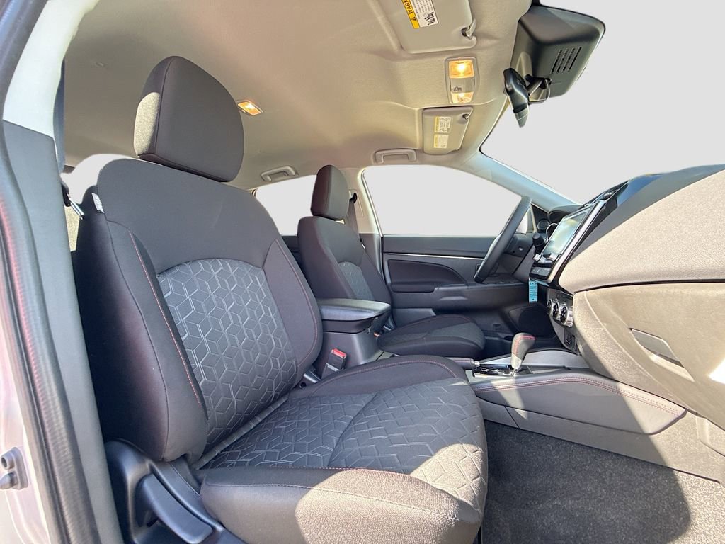 New 2026 Mitsubishi Outlander Sport LE image 10