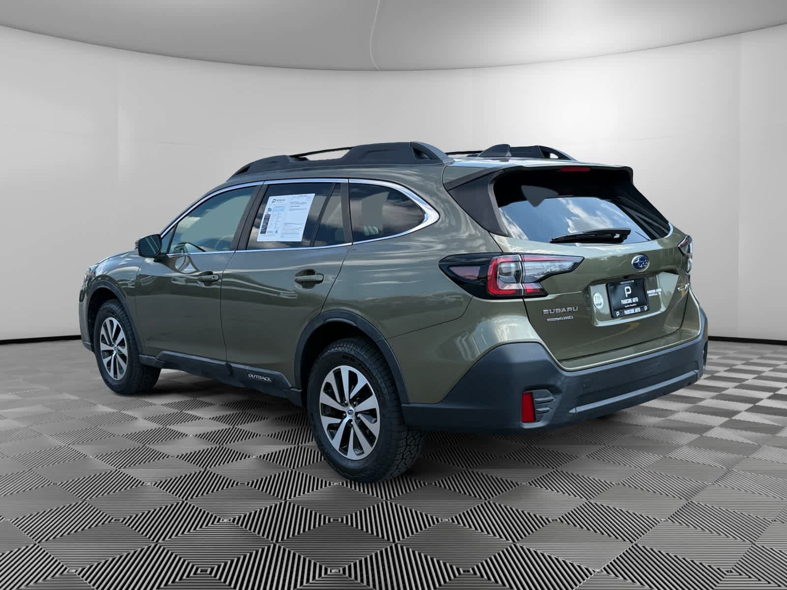Used 2021 Subaru Outback Premium AWD/4WD image 3