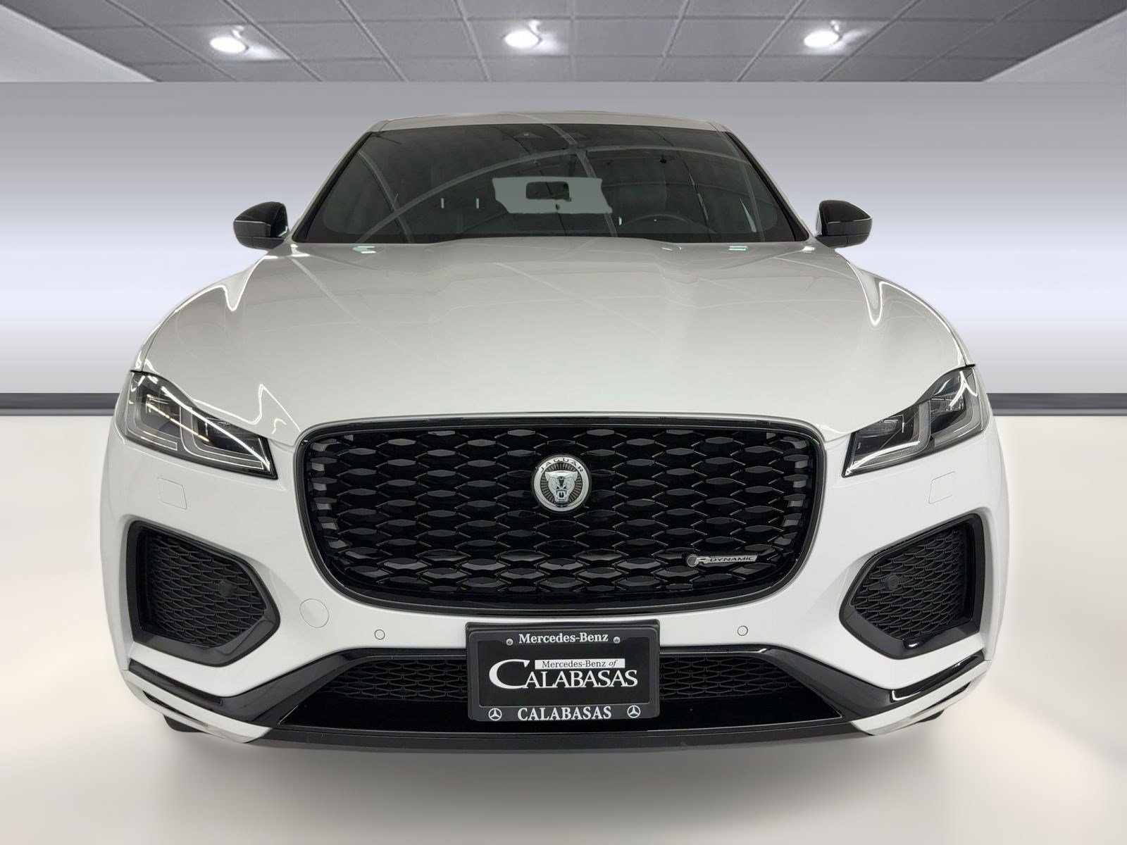 Used 2024 Jaguar F-PACE R-Dynamic S image 6
