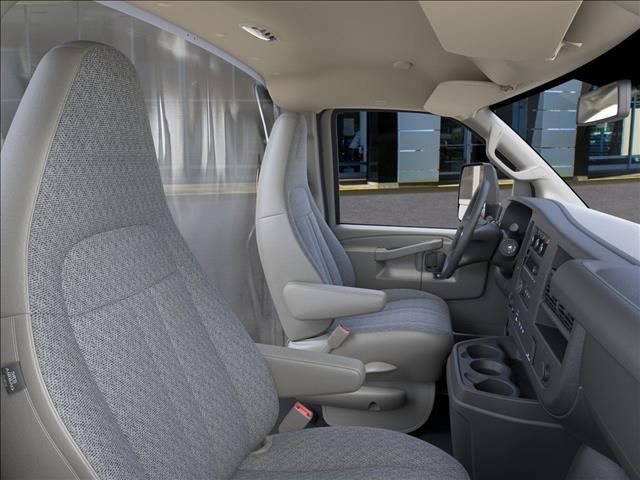 New 2025 GMC Savana 3500 w/ Power Convenience Package RWD image 17