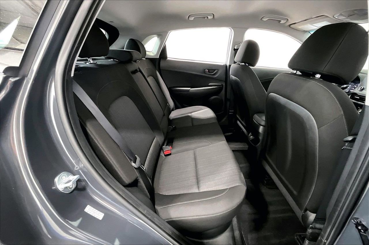 Used 2023 Hyundai Kona SEL AWD/4WD image 25