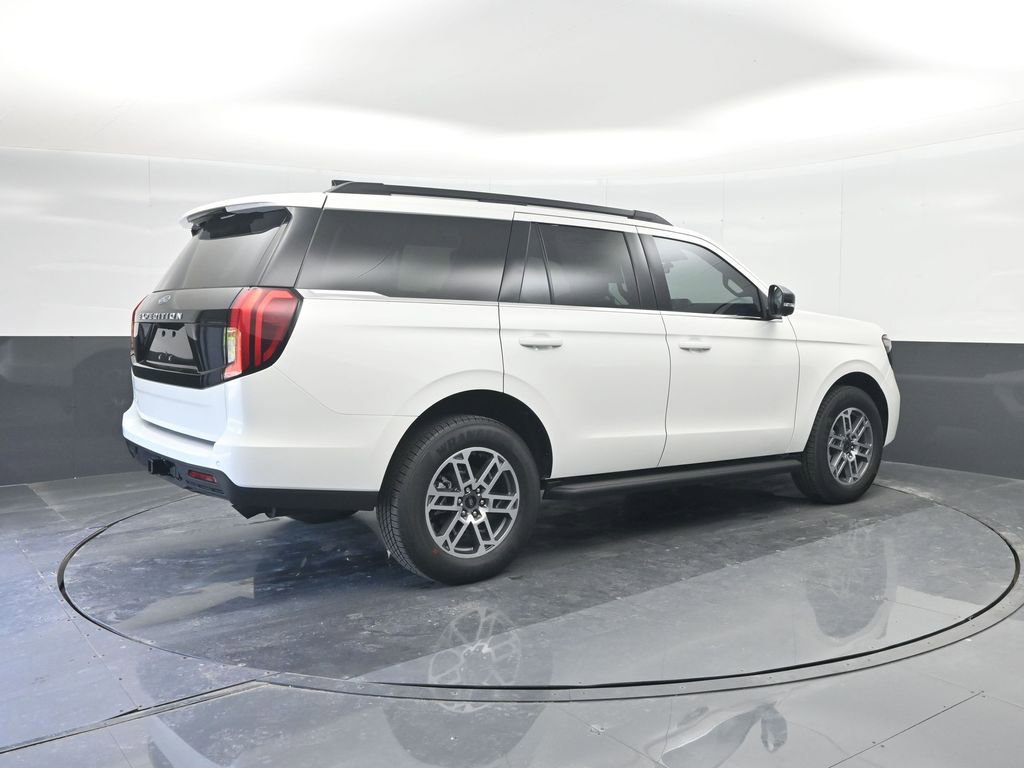 New 2026 Ford Expedition Active image 15