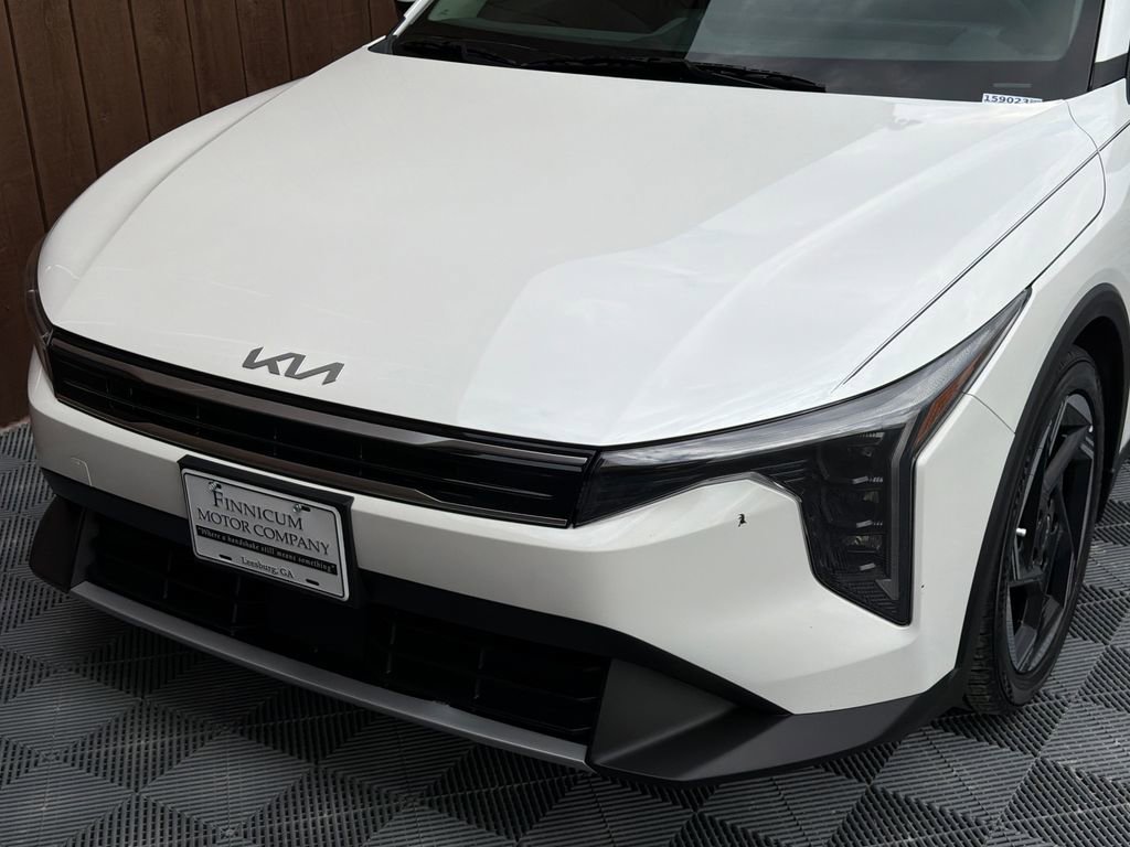 Used 2025 Kia K4 EX image 17