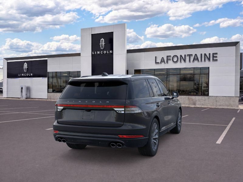 New 2026 Lincoln Aviator AWD image 8