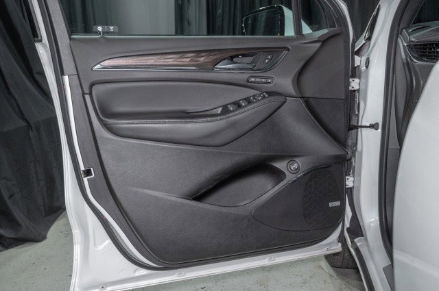 Used 2023 Buick Enclave Avenir w/ Avenir Technology Package image 10