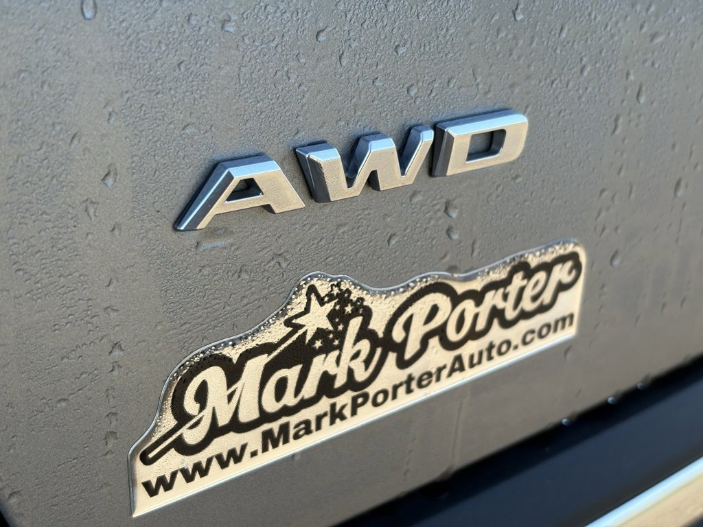 Used 2025 Cadillac XT5 Premium Luxury image 13