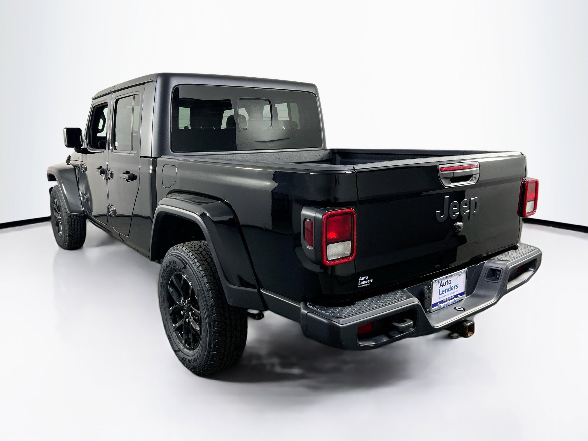 Used 2023 Jeep Gladiator Sport AWD/4WD image 7