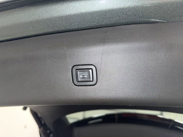 Used 2023 Buick Enclave Avenir w/ Avenir Technology Package image 42