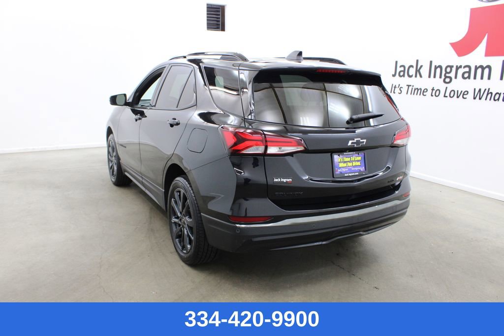 Used 2023 Chevrolet Equinox RS w/ RS Leather Package image 2