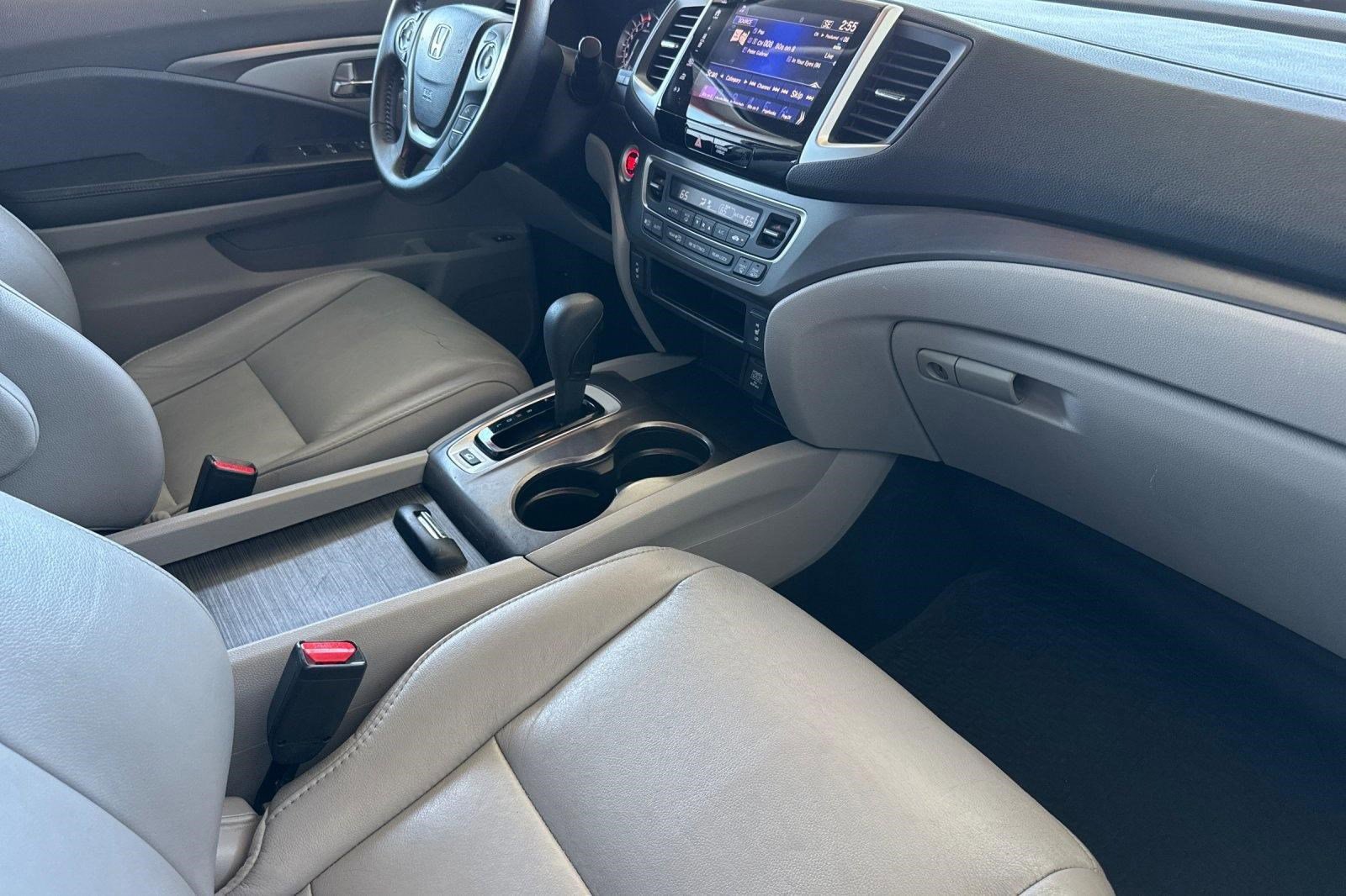 Used 2017 Honda Pilot EX-L image 32