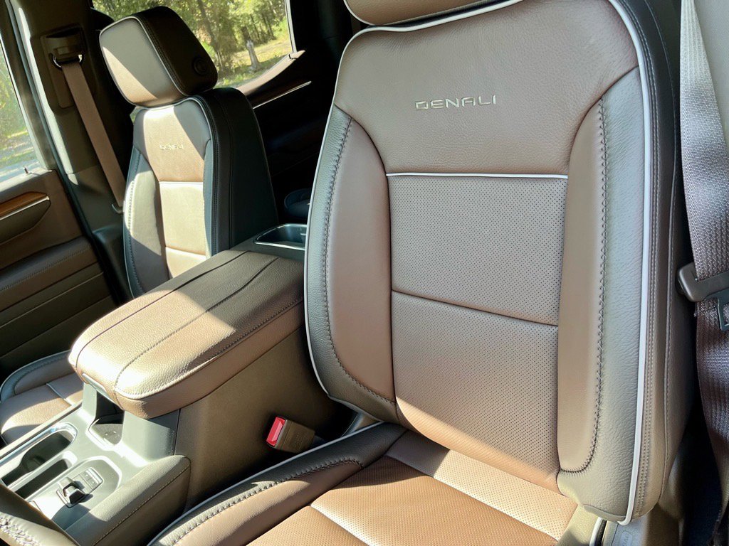 New 2026 GMC Sierra 1500 Denali w/ Denali Reserve Package image 17