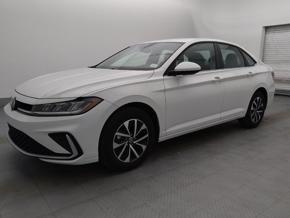 Used 2025 Volkswagen Jetta S image 2