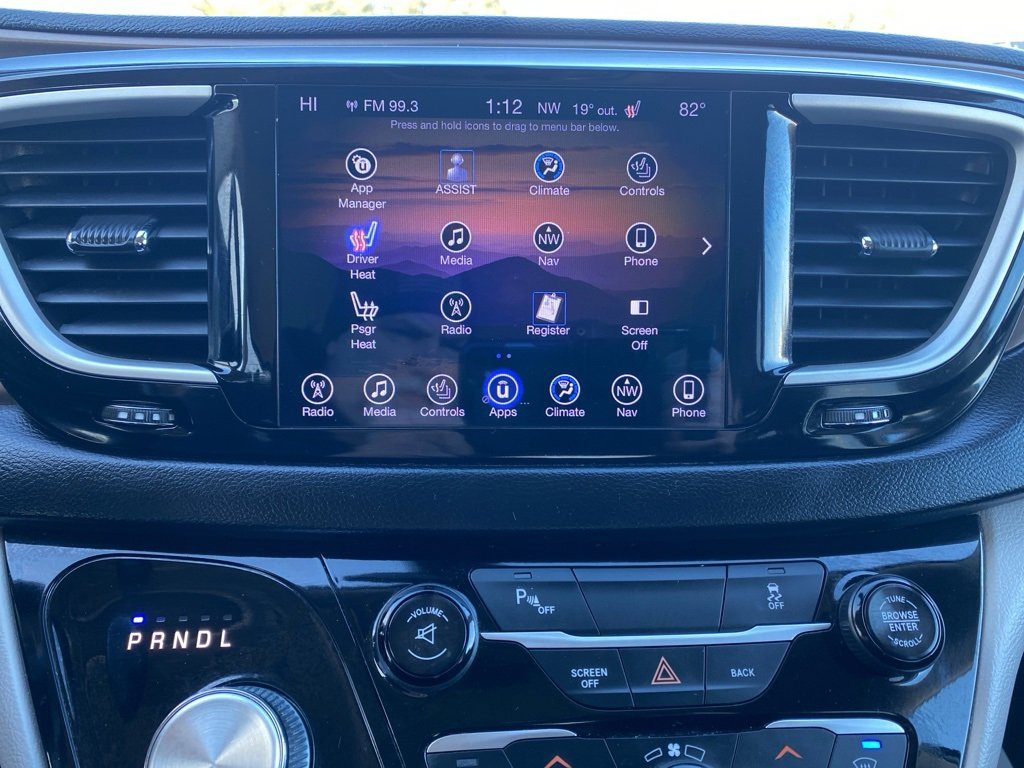 Used 2017 Chrysler Pacifica Touring-L image 37